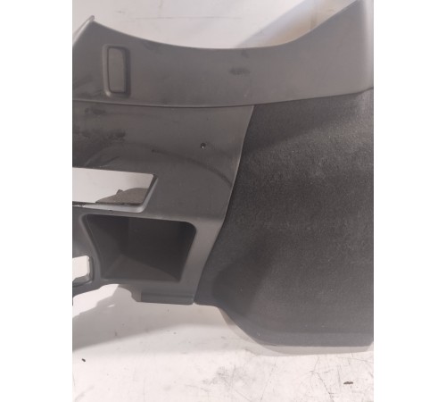 Обшивка багажника левая