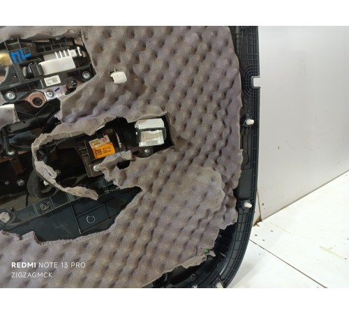 Обшивка двери передняя левая