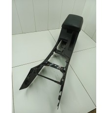 Центральная консоль с подлокотником