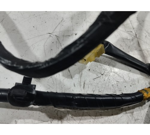 Электропроводка крышки багажника