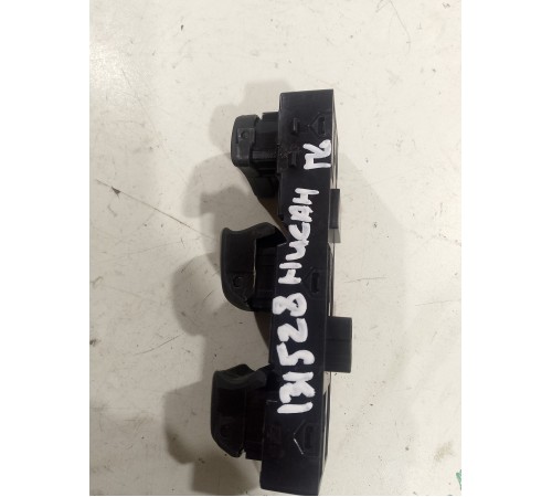 Блок управления стеклоподьемниками