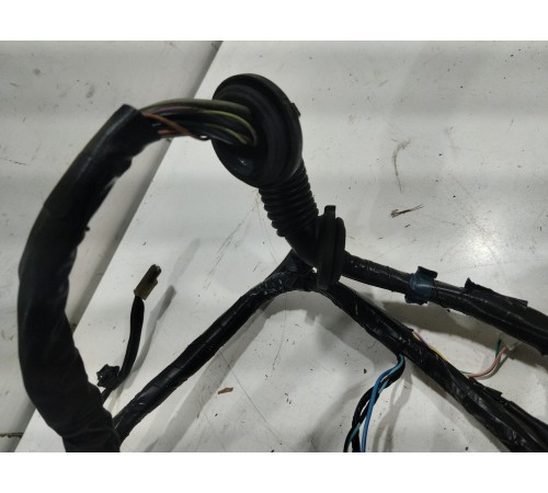 Электропроводка крышки багажника