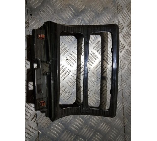 Накладка в салоне