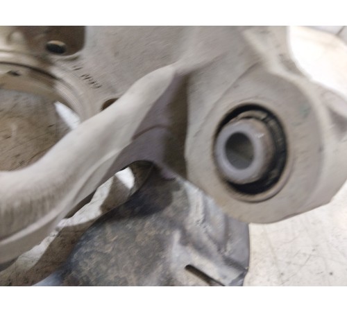 Кулак поворотный задний правый