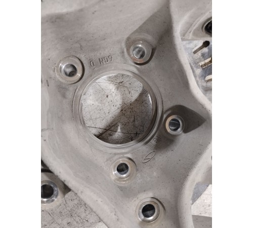 Кулак поворотный задний правый