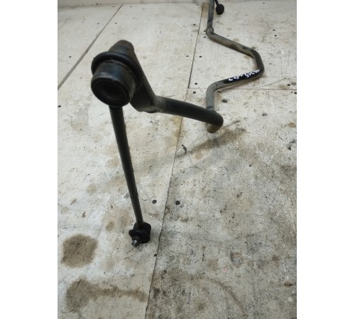 Стабилизатор передний