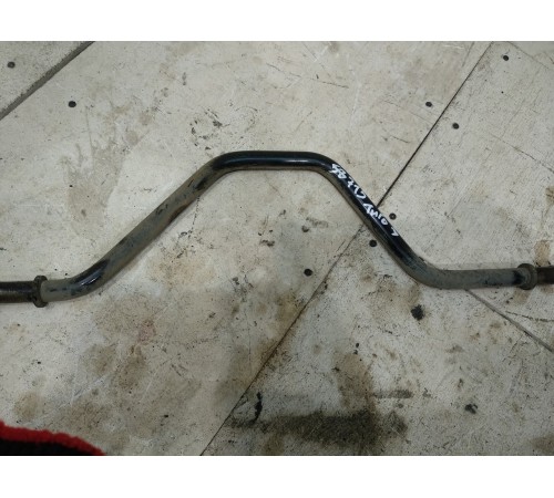 Стабилизатор передний