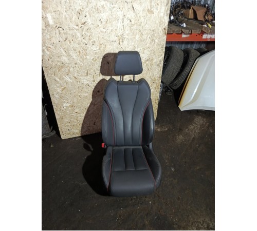 Сиденье переднее левое