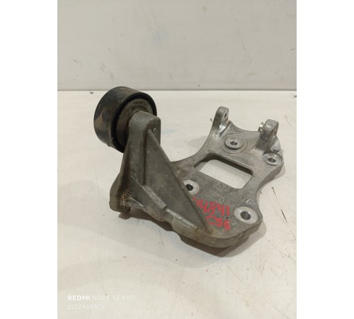 Кронштейн генератора