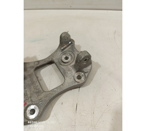 Кронштейн генератора