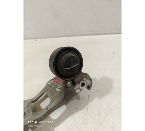 Кронштейн генератора