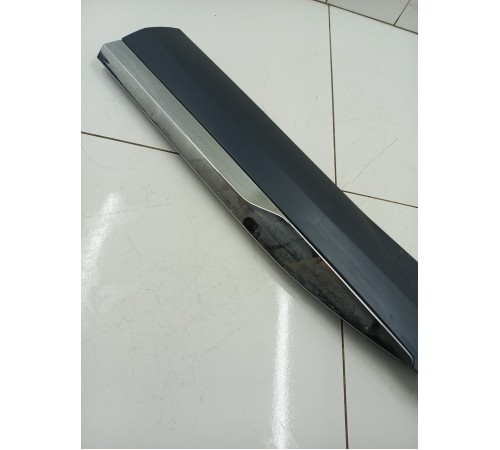 Накладка двери задняя правая