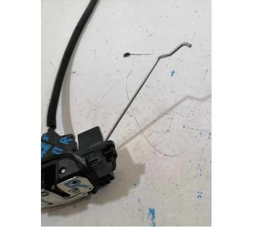 Замок двери передний правый