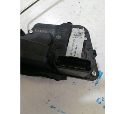 Замок двери передний правый