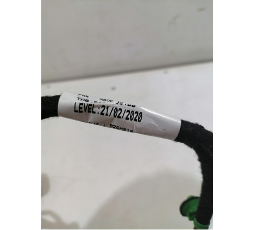 Электропроводка двери передняя левая