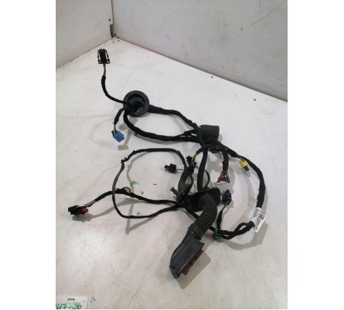 Электропроводка двери передняя левая