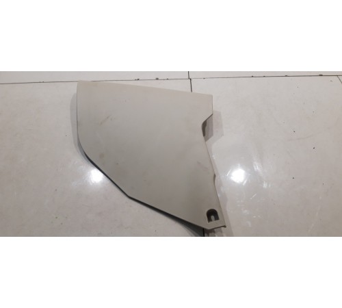 панель салона (передняя правая)