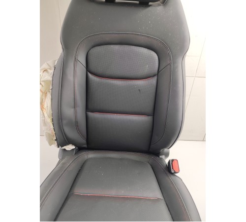 Сиденье переднее правое