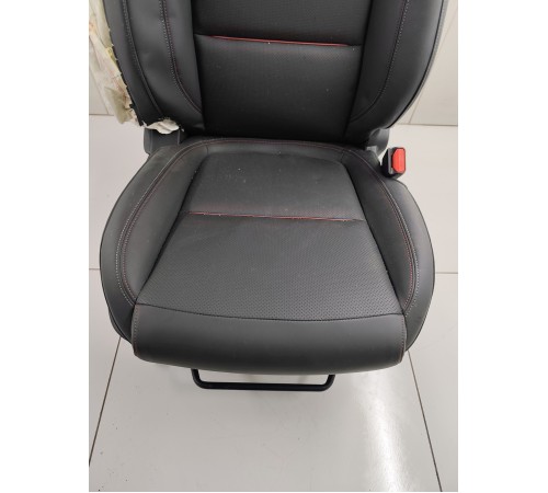 Сиденье переднее правое