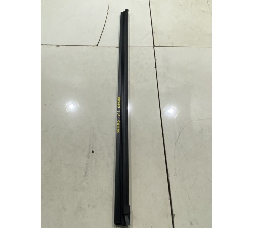 Уплотнитель стекла (задний левый внутренний)