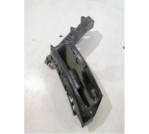 Кронштейн заднего бампера левый