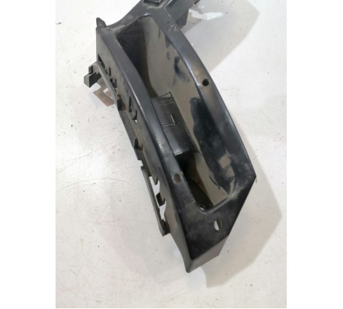 Кронштейн заднего бампера левый