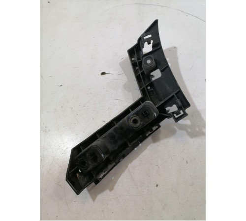 Кронштейн заднего бампера левый