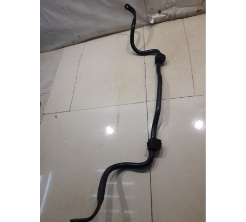 Стабилизатор передний