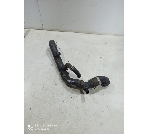 Патрубок системы охлаждения