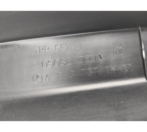 Накладка рамки окна задняя правая