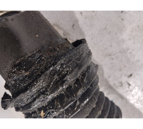 Привод полуось передний левый