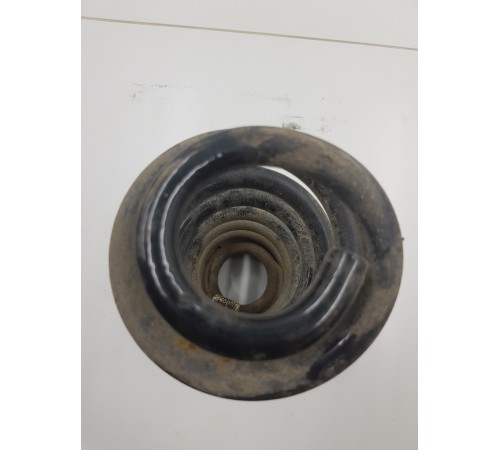 Пружина подвески задняя правая