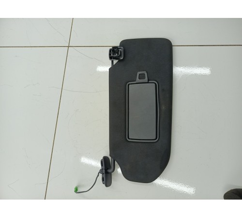 Солнцезащитный козырек левый