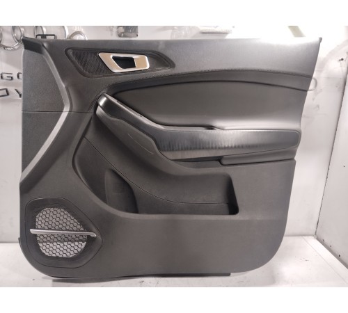 Обшивка двери передняя правая