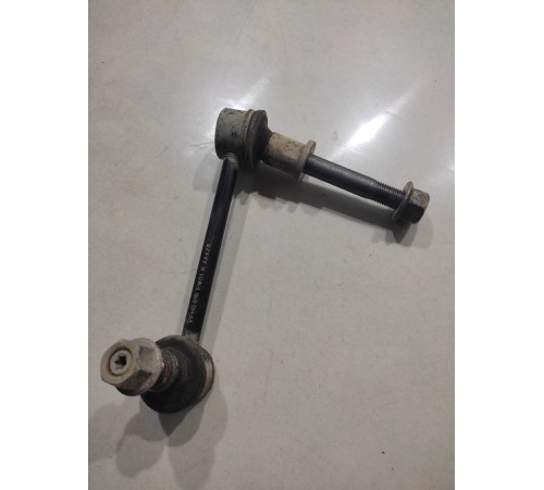 Стойка стабилизатора передняя правая