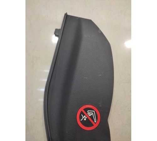 Накладка торпеды (правая)