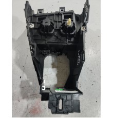 Кронштейн(крепление) центральной консоли