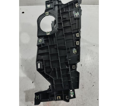 Кронштейн(крепление) центральной консоли