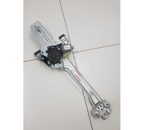 Стеклоподъемник двери задний правый
