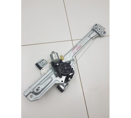 Стеклоподъемник двери задний правый