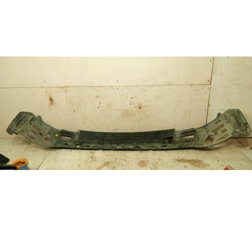 Нижняя накладка переднего бампера