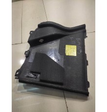 Боковая облицовка багажника(правая)