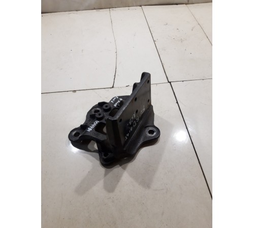 Кронштейн нижний задний усилитель переднего крыла