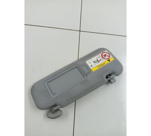 Козырек солнцезащитный правый