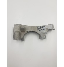 Кронштейн опоры двигателя правый