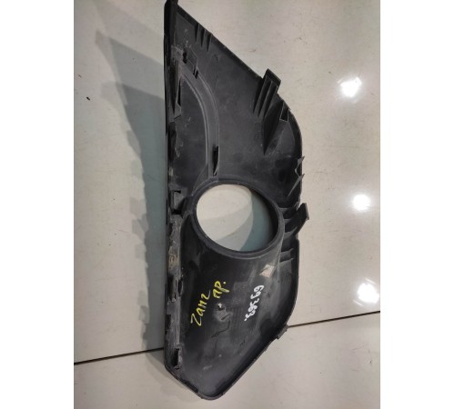 Накладка противотуманной фары (передняя)