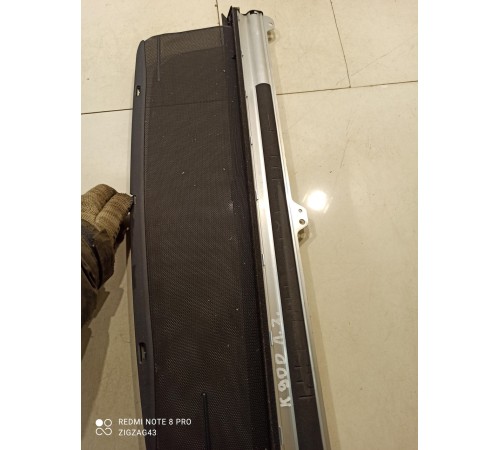 Шторка двери солнцезащитная(задняя левая)