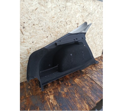 Обшивка багажника задняя левая