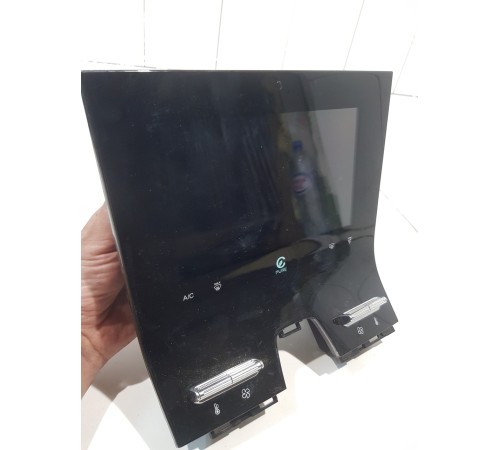 Панель управления климат-контролем