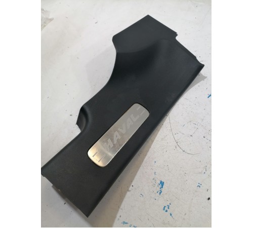 Накладка на порог левая задняя